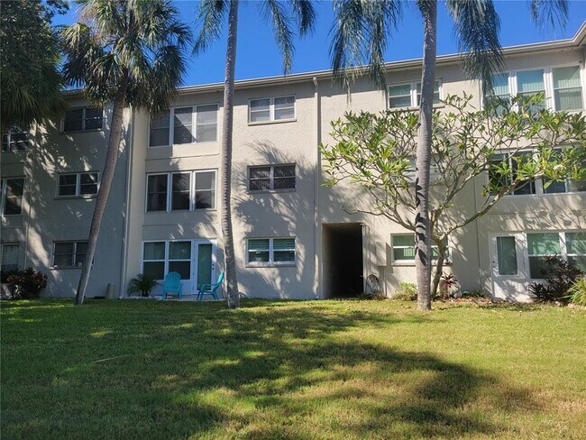 Foto del edificio - 841 Patricia Ave