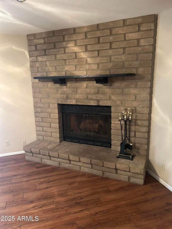 Building Photo - 6120 E Hobart St