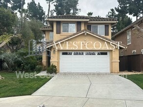 Building Photo - 820 Silver Dr