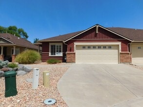Building Photo - 737 Canvasback Cir