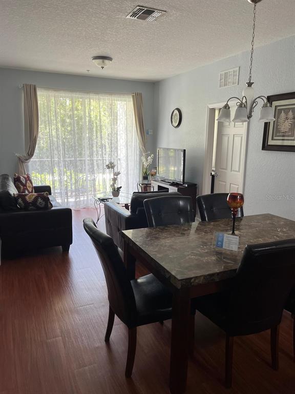 Foto del edificio - 4024 Breakview Dr