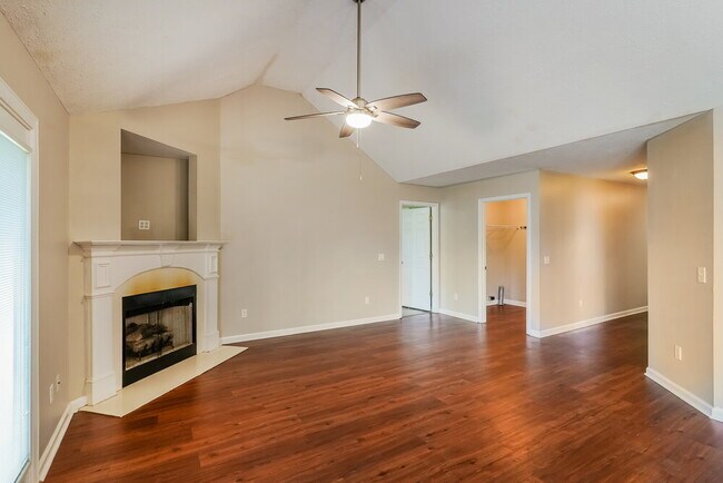 Foto del edificio - 1921 Pacific Pl