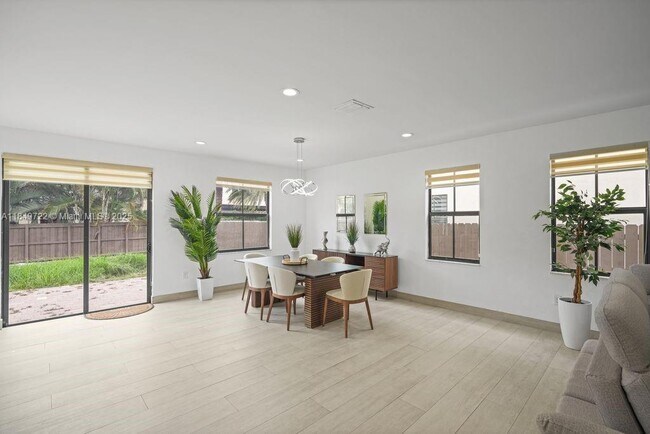 Foto del edificio - 10016 NW 89th Ter