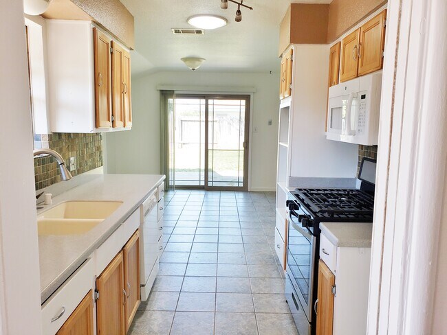 Foto del edificio - 2952 Mills Park Dr