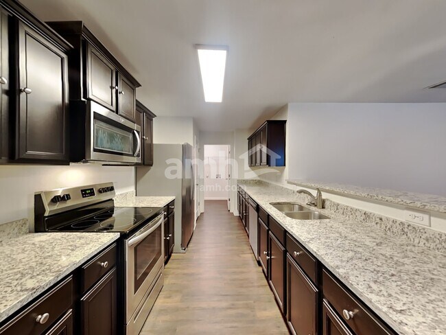 Building Photo - 1564 Breanna Ln