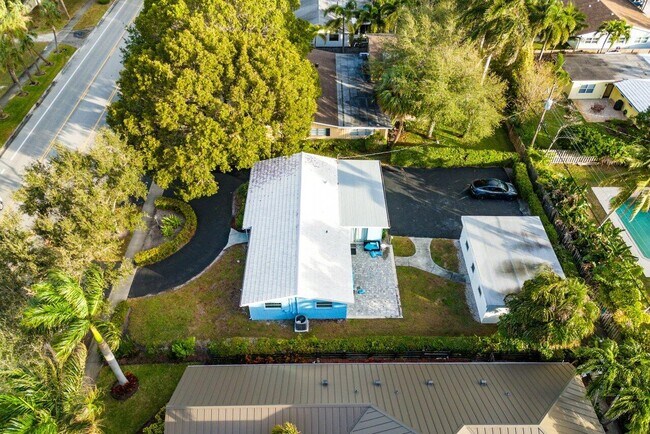 Building Photo - 908 Prosperity Farms Rd