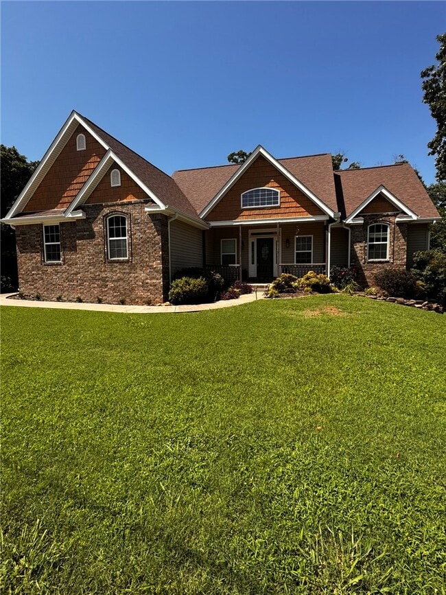 Building Photo - 17 Miller Dr