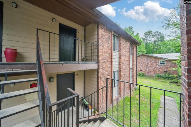 Building Photo - 1680 Horseshoe Dr