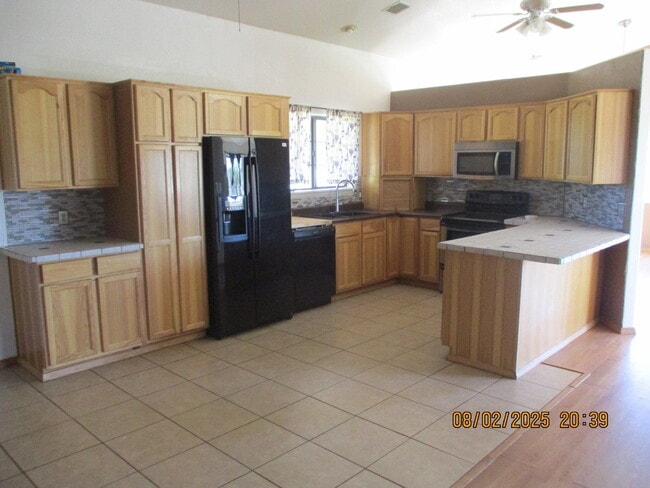 Building Photo - 4255 W Charolias Circle Taylor, AZ 85939