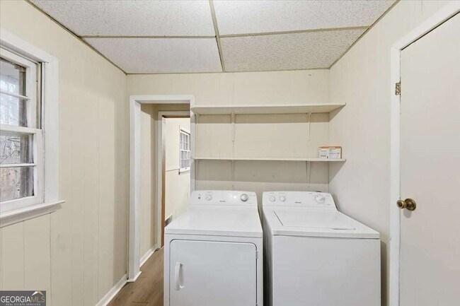 Foto del edificio - 8435 E Campbellton St