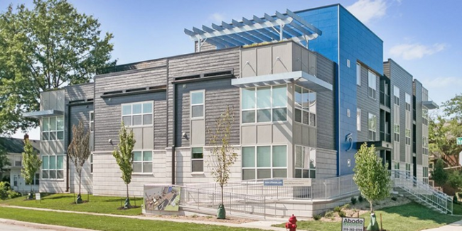 Exterior - 5 Lincoln Ave