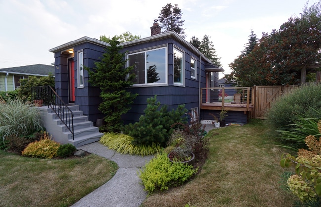 Building Photo - 7149 34th Ave SW