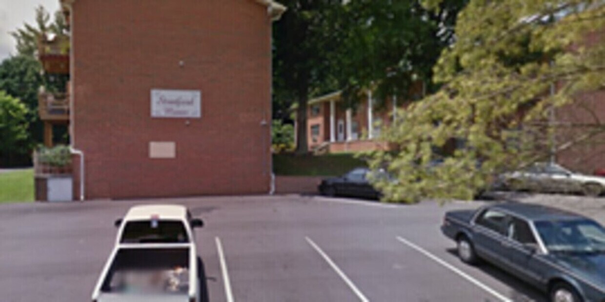 Building Photo - Startford Apartments - Building 1433