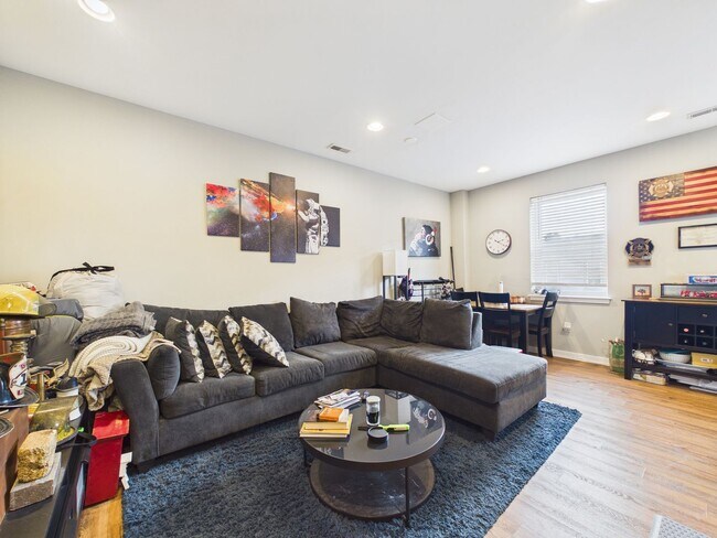 Foto del edificio - 1439 S 20th St