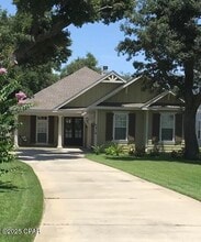 Building Photo - 3816 Mariner Dr