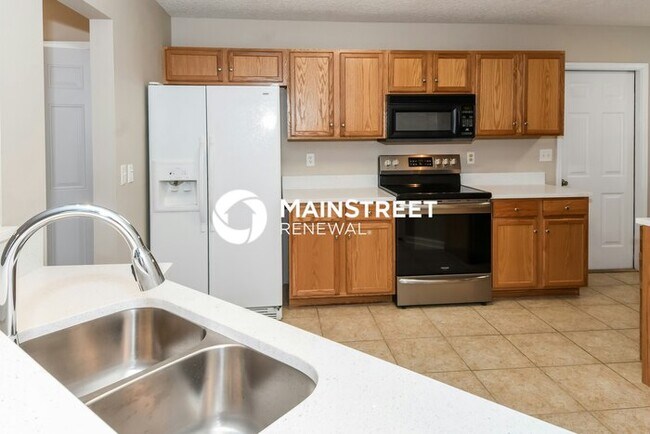 Building Photo - 3 Bedroom Pet-Friendly Home in St Augustin...