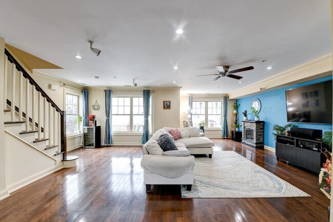 Foto del edificio - 1625 Paterson Plank Rd