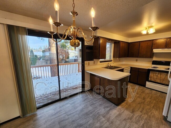 Building Photo - 10811 E 26th Ave