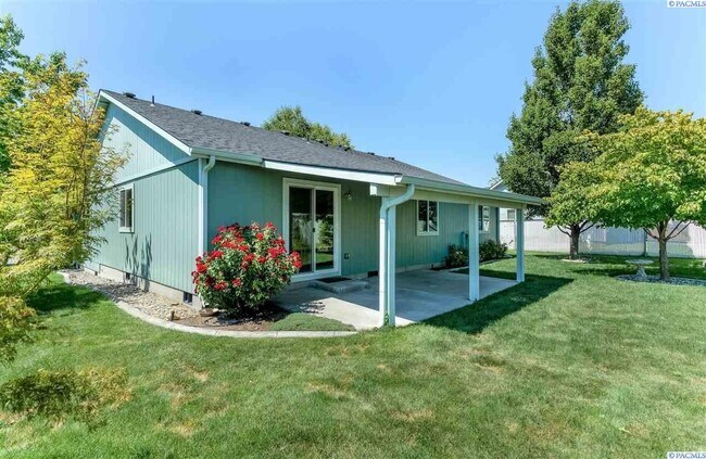 Foto del edificio - 614 Tanglewood Dr