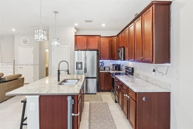 Foto del edificio - 1402 Myrtle Oak Ter