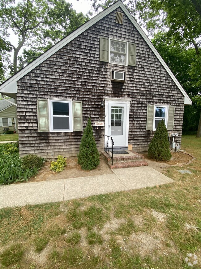 Building Photo - 41 Saltbox Path