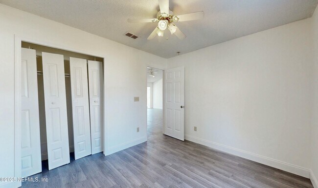 Foto del edificio - 11156 Wyndham Hollow Ln