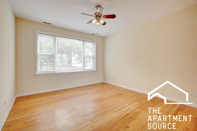 Building Photo - 2553 W Ardmore Ave