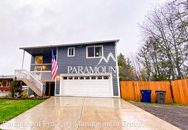 Building Photo - 3 br, 2.5 bath House - 2200 Sidney Ave