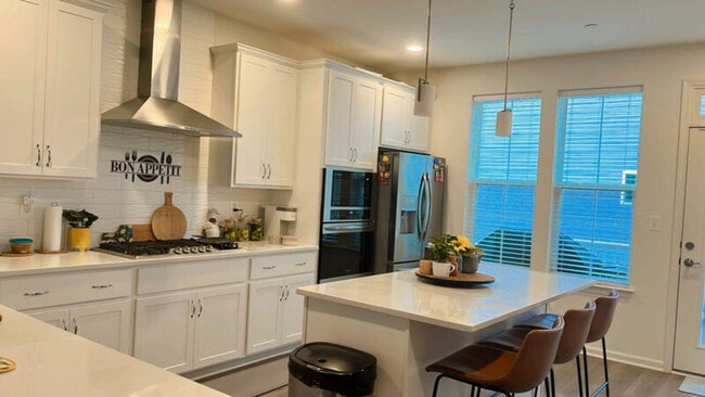 Building Photo - 7331 Martin Farm Cir