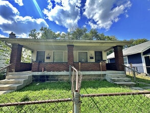 Building Photo - 2020 E Adams St