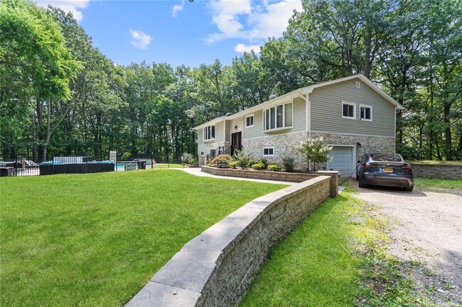 Building Photo - 263 Oyster Bay Road