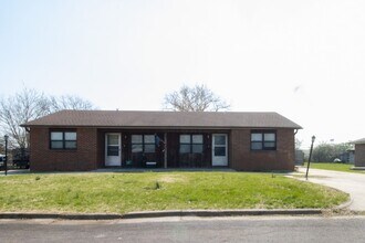 Building Photo - 1510 Doris Dr