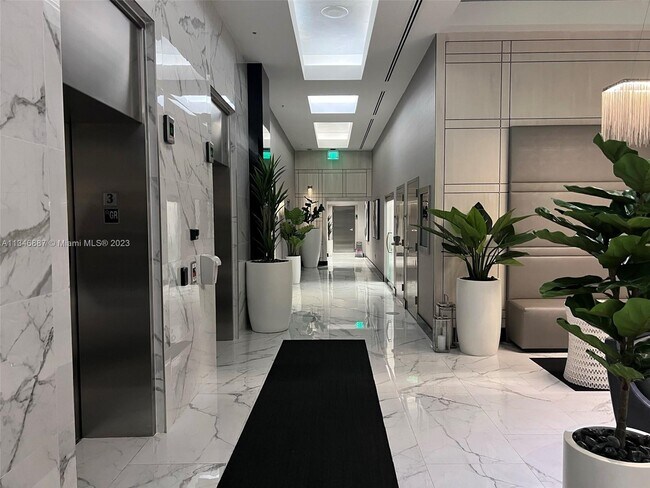 Foto del edificio - 185 SE 14th Terrace