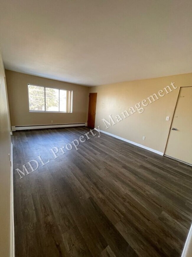 Foto del edificio - 2215 Weiss St