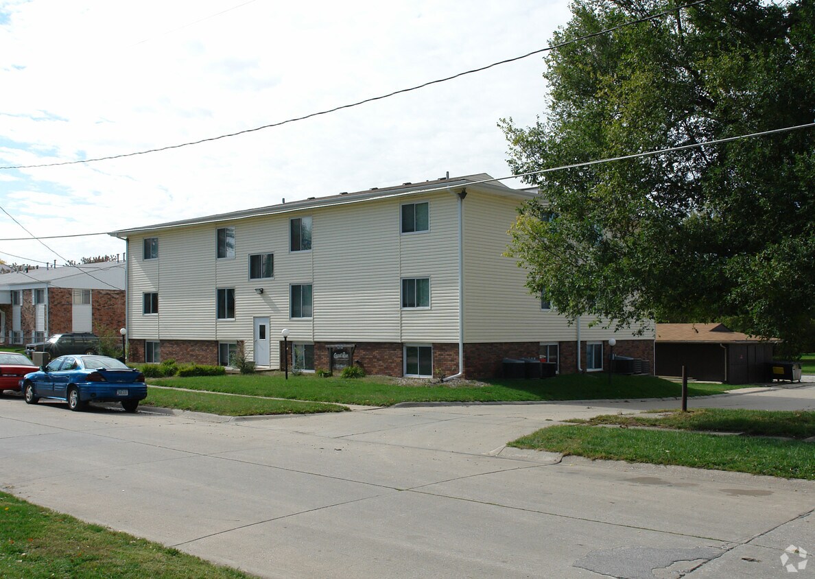 Building Photo - 1010 S 36th St