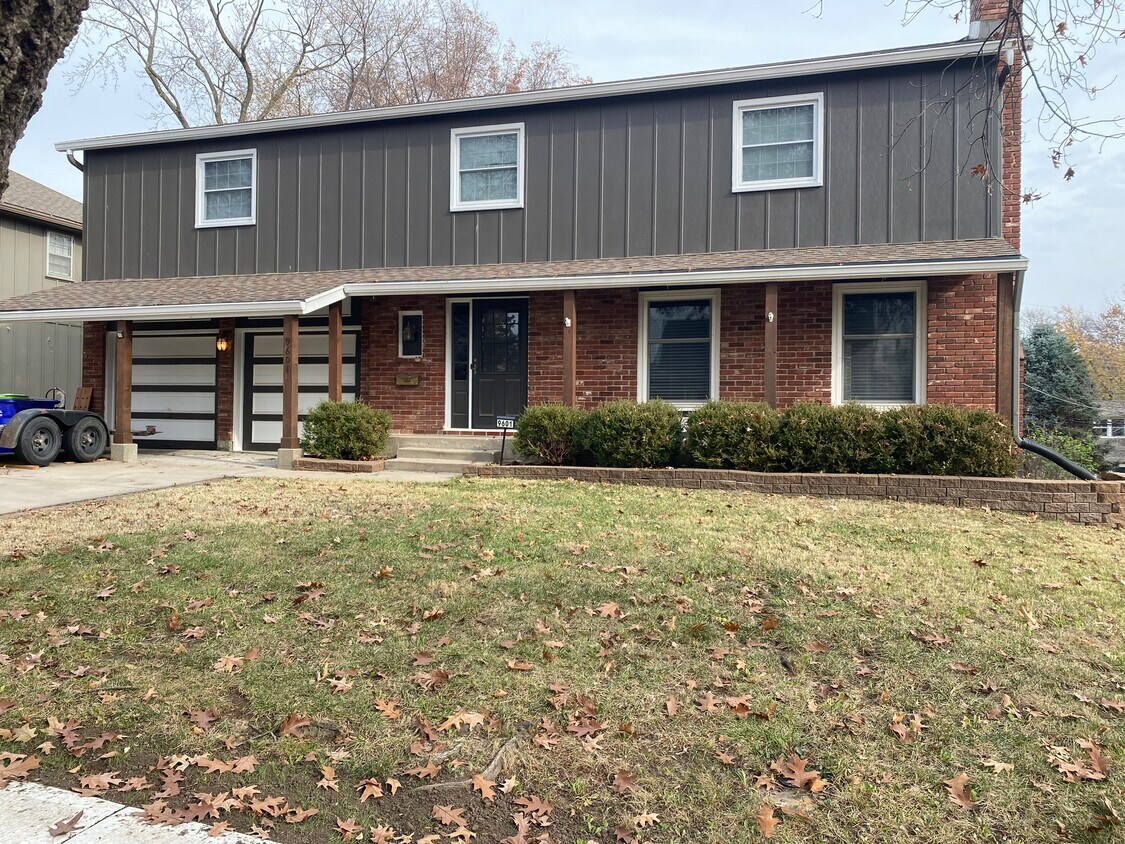 Foto principal - 9601 Horton St