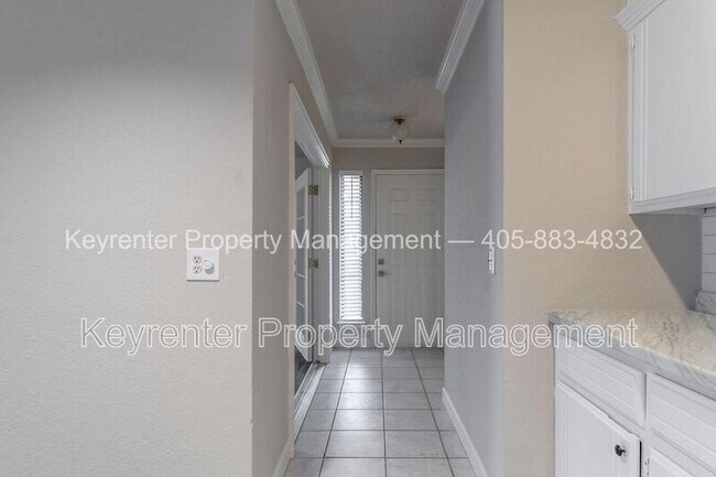 Foto del edificio - 732 Westridge Ct