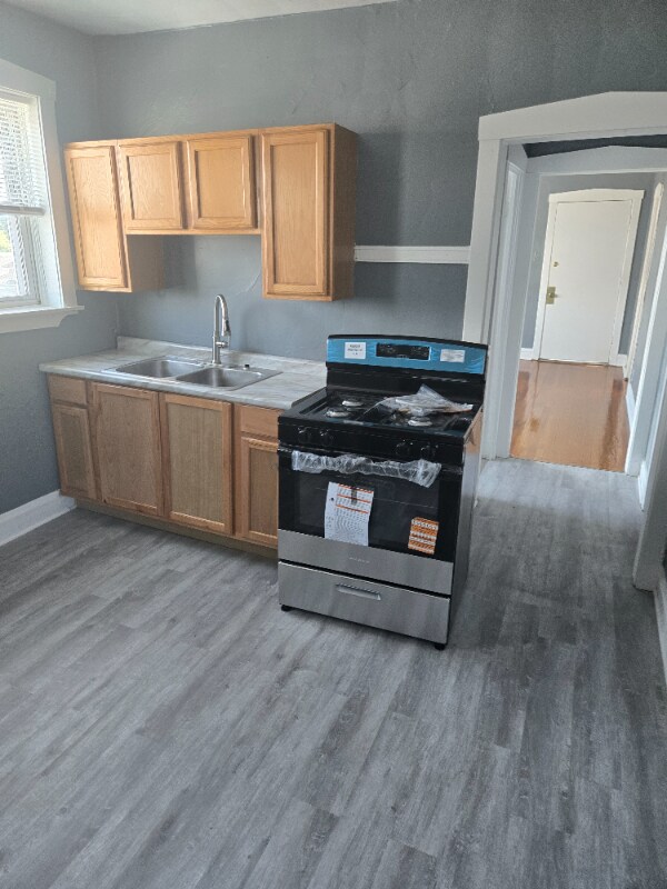 Foto principal - 8936 S Ashland Ave