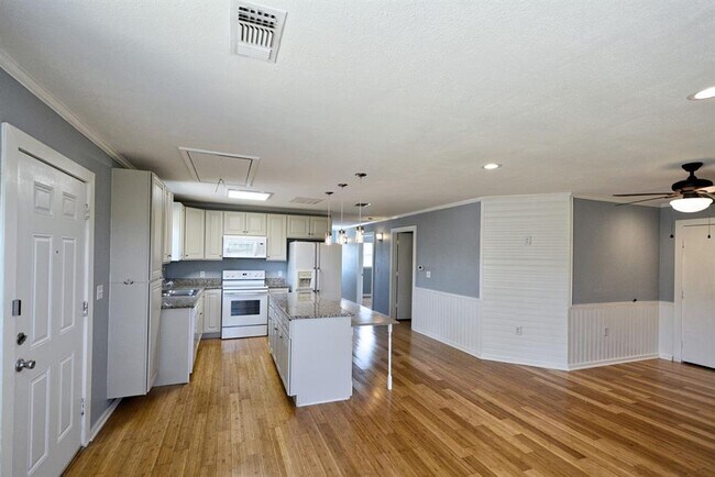 Foto del edificio - 1155 Farm To Market Rd 2722