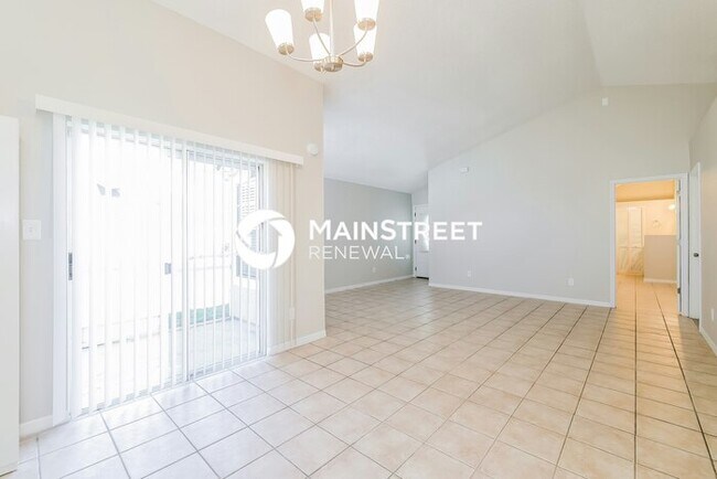 Building Photo - 3 Bedroom Pet-Friendly Home in KISSIMMEE, FL with Main Street Renewal
