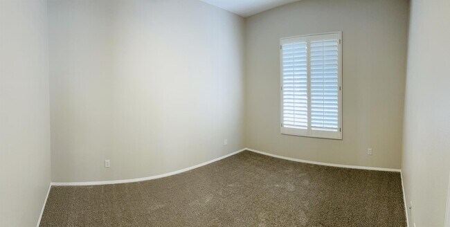 Building Photo - 3799 Holly Springs Dr