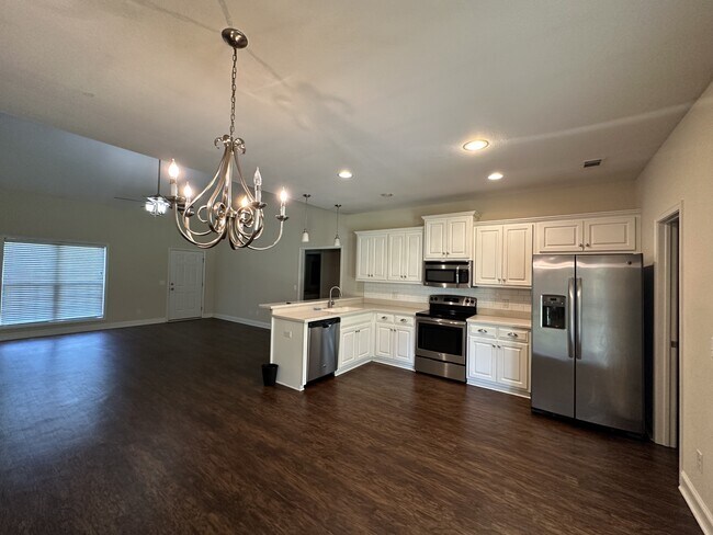 Foto del edificio - 441 Serenity Ave