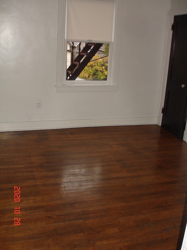 Building Photo - 222 S Highland Ave