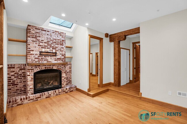 Foto del edificio - Newly Built Super-Lux Home in Repurposed Winery Complex