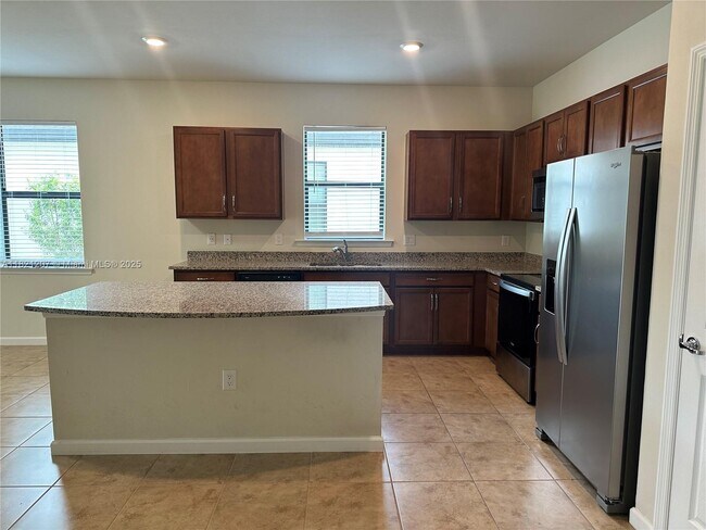 Foto del edificio - 3932 Black Eagle Ln