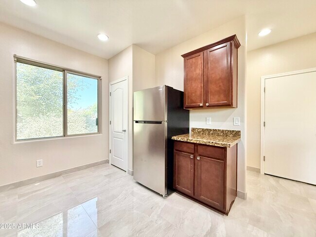 Foto del edificio - 10631 E Sunflower Ln