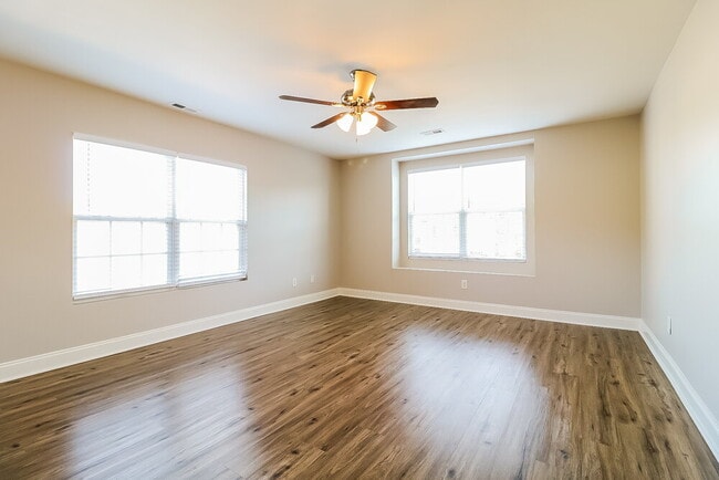 Building Photo - 133 Georgetowne Dr