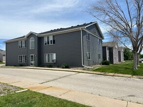 Building Photo - 4517 Steinbeck St