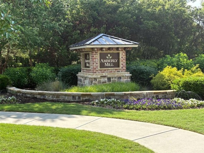 Building Photo - 59 Braemore Mill Dr