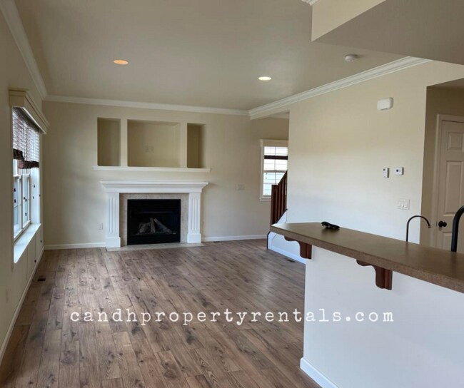 Building Photo - 1650 Inverness Dr